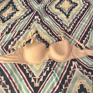 Victoria’s Secret bra. US size 34D. Tan. Medium wear, good condition.